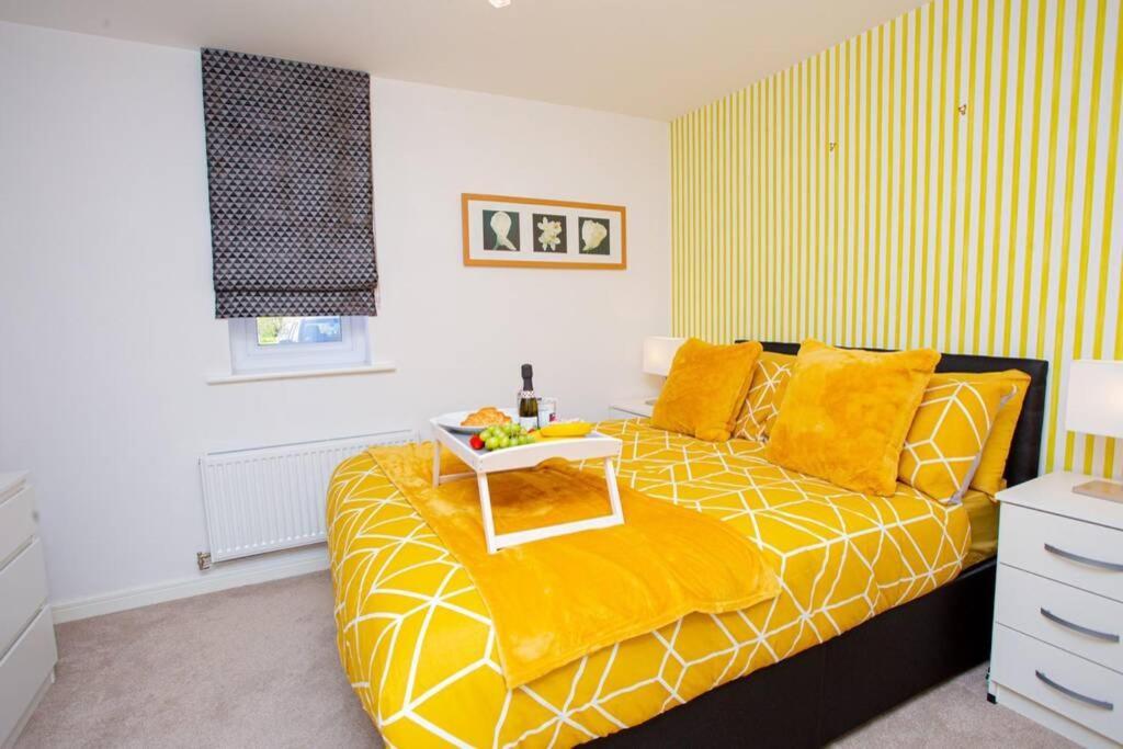 Mills Apartment - Two Bedroom En-Suite Apartment Нортхемптон Экстерьер фото