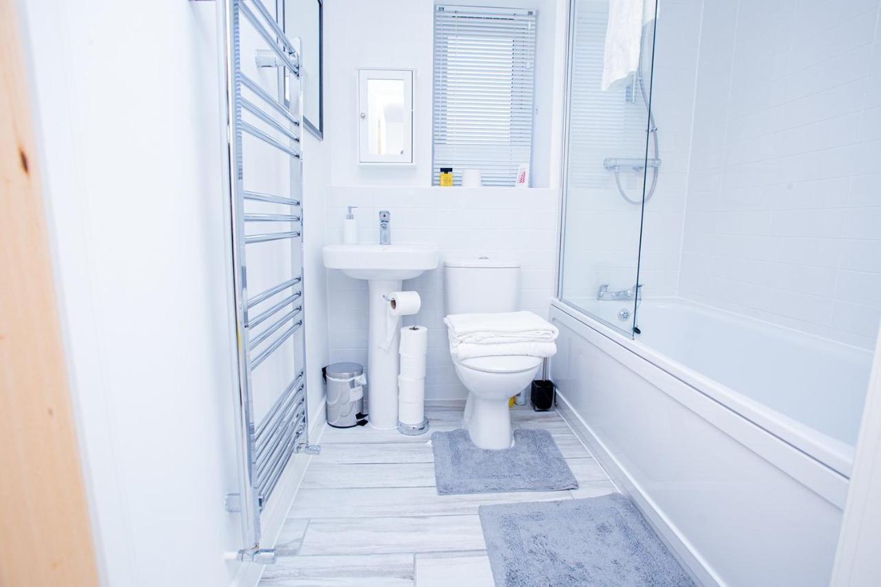Mills Apartment - Two Bedroom En-Suite Apartment Нортхемптон Экстерьер фото